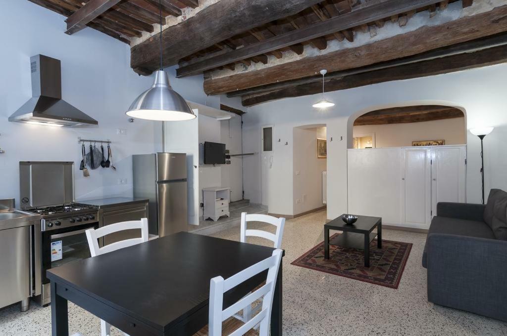 Il Nido Nascosto Apartment Lucca Bagian luar foto